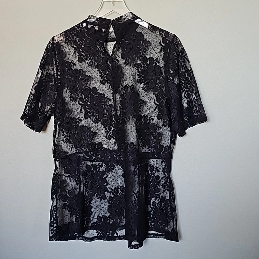 Lane Bryant Cutwork High Neck Lace Short Sleeve Mock Neck Sheer Top 14/16